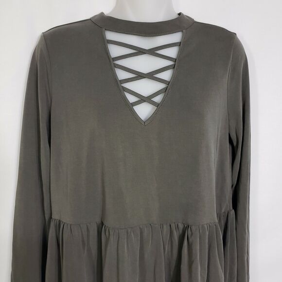 Onetheland Women’s Top Sz Small Blouse Green Peplum Crisscross Neck Long Sleeve - Picture 3 of 9